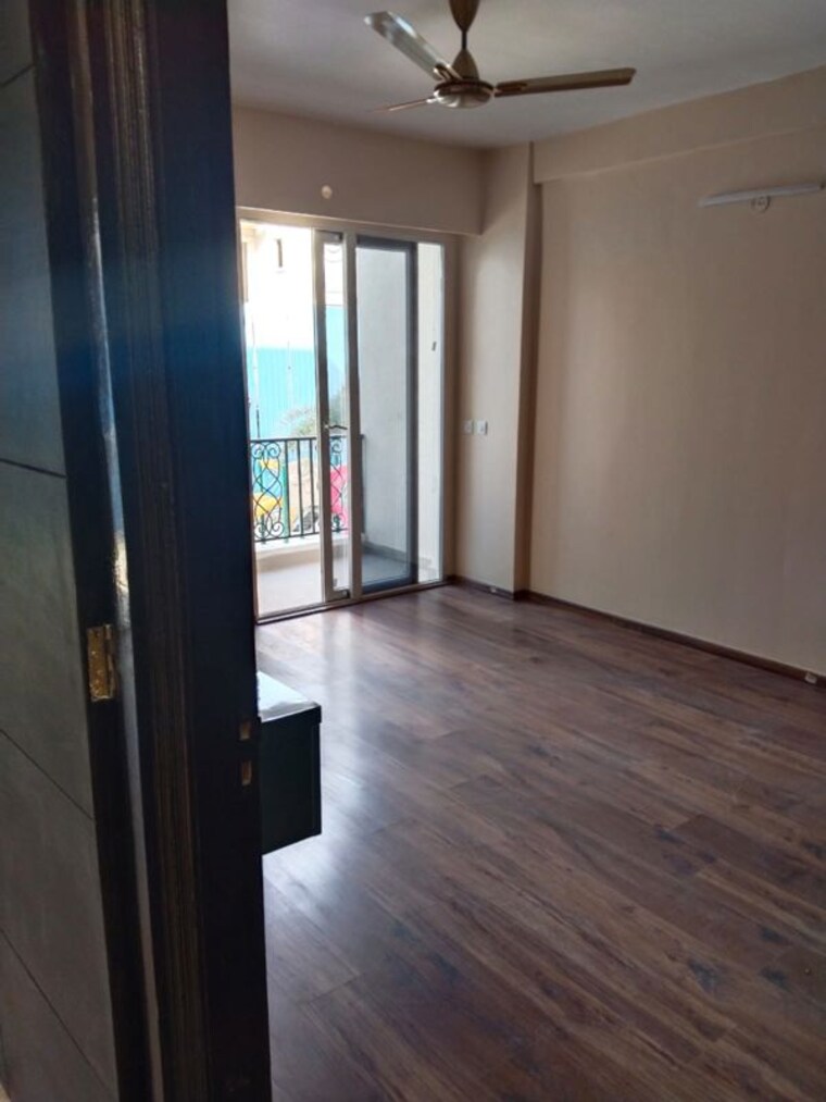 Room, signature-global-park 3 Bedroom 1440 Sq.Ft. Apartment In Sohna Sector 36 Gurgaon 10533937