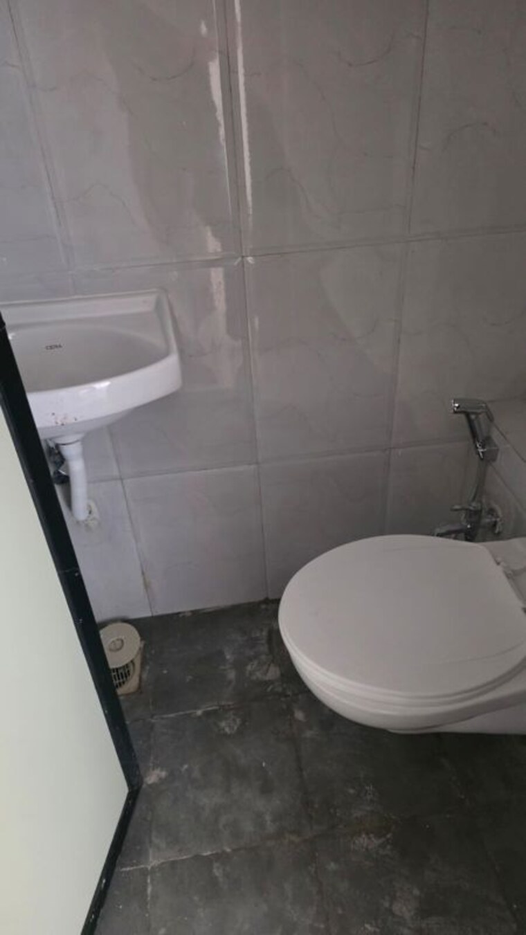 Bathroom, vasai east 1 Bedroom 580 Sq.Ft. Apartment In Vasai East Palghar 10533984