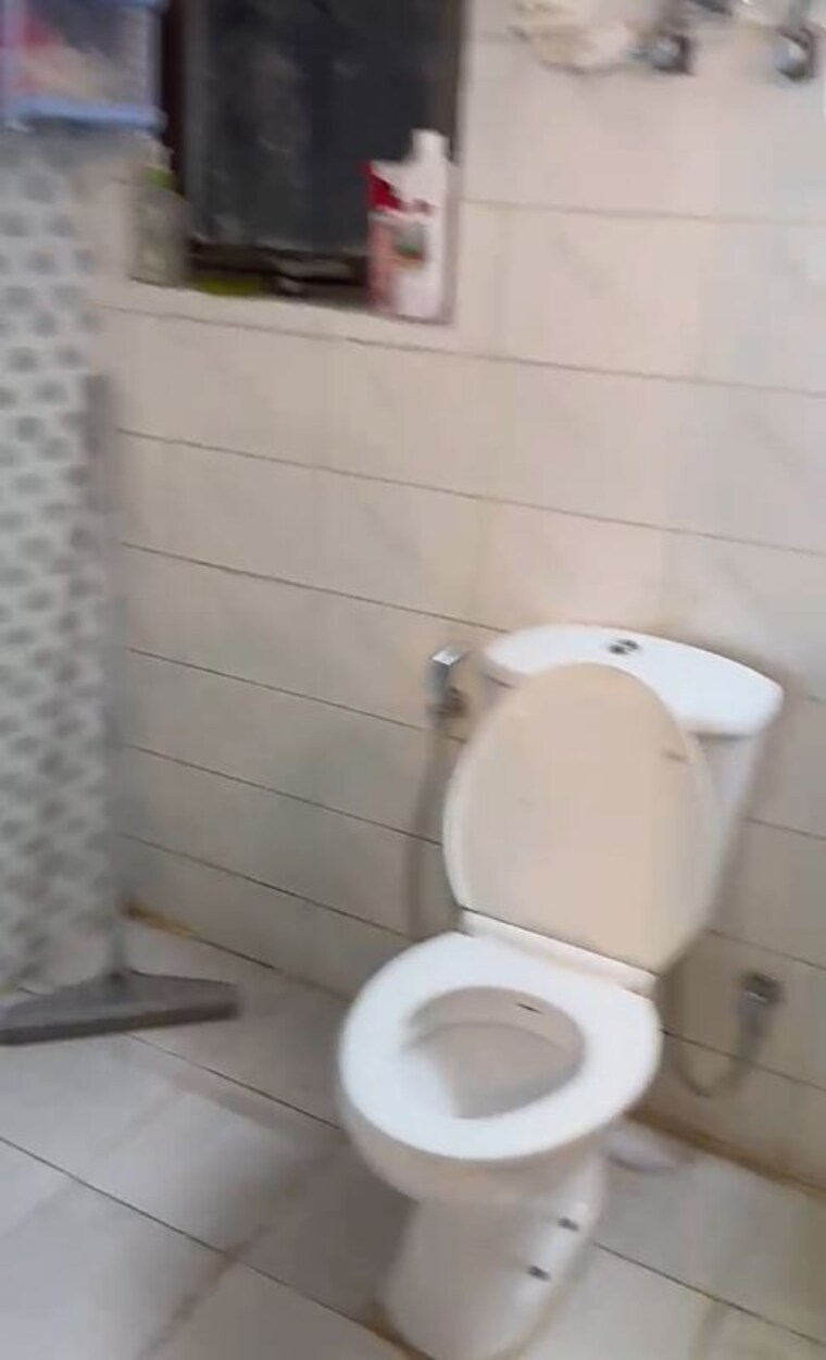 Bathroom, eros-sampoornam 2 Bedroom 835 Sq.Ft. Apartment In Sector 2 Greater Noida Greater Noida 10391710