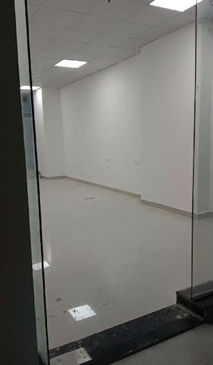 Room in  Office Space at DAH Greentech NX One, Tech Zone 4 Greater Noida – for Rent