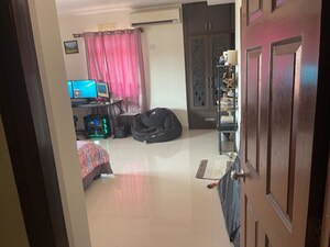 Living Room in 5 BHK Apartment at Dona Paula – for Rent
