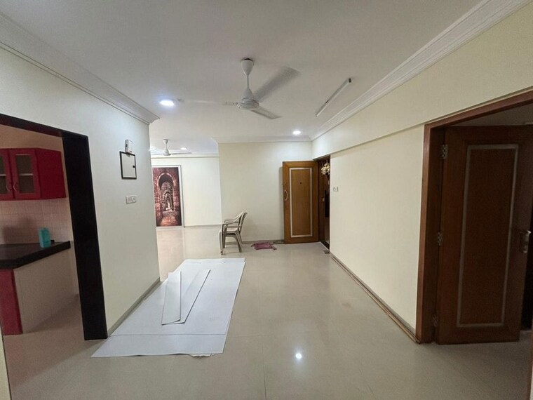 Room, bandra west 3 Bedroom 1100 Sq.Ft. Apartment In Bandra West Mumbai 10534046