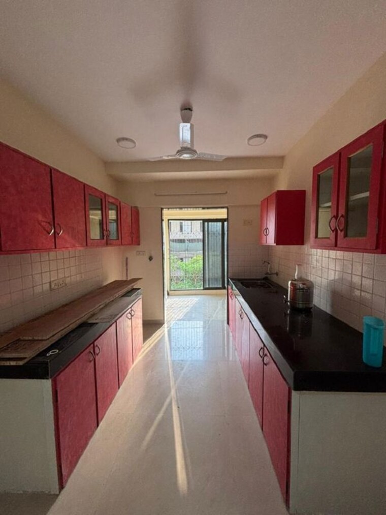 Kitchen, bandra west 3 Bedroom 1100 Sq.Ft. Apartment In Bandra West Mumbai 10534046