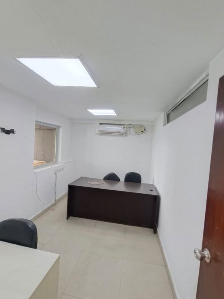 Team Area, vasant vihar Commercial Office Space 1600 Sq.Ft. In Vasant Vihar Delhi 10534050