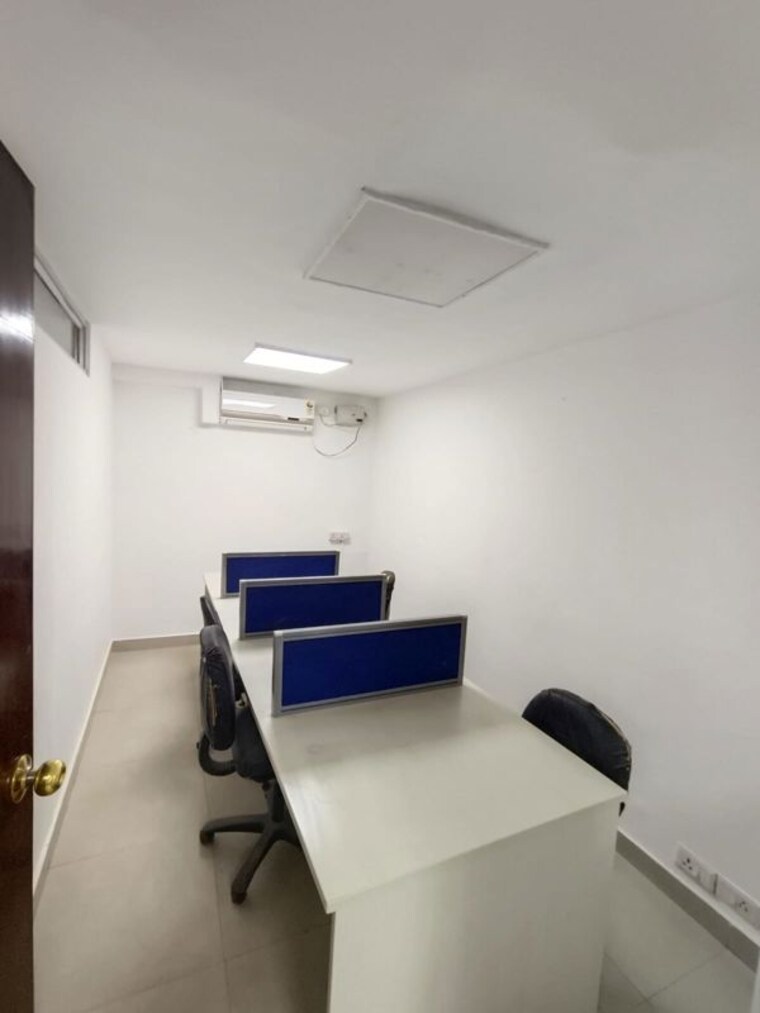 Team Area, vasant vihar Commercial Office Space 1600 Sq.Ft. In Vasant Vihar Delhi 10534050