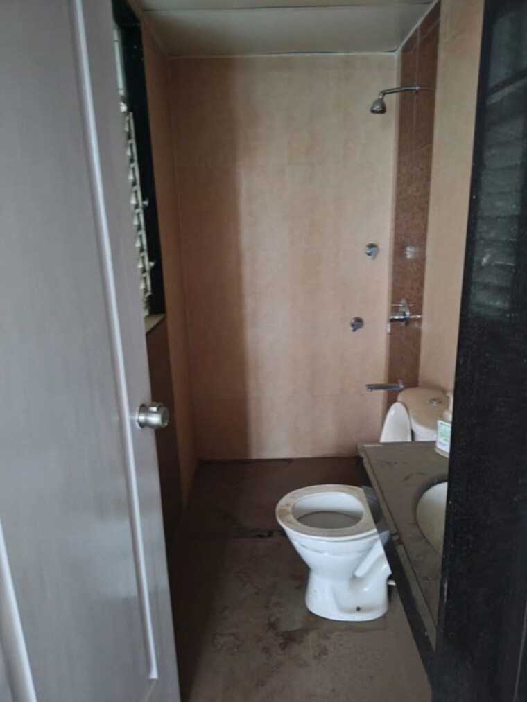Bathroom, rama-celestial-city-phase-ii 2 Bedroom 950 Sq.Ft. Apartment In Ravet Pune 10534054