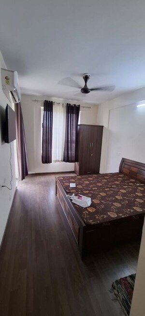 Bedroom in 3 BHK Apartment at Ambala Highway – for Rent