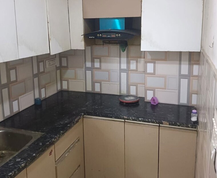 Kitchen, uttam nagar 2 Bedroom 600 Sq.Ft. Builder Floor In Uttam Nagar Delhi 10534106