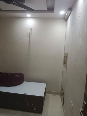Furnished Amenities in 2 BHK Builder Floor at Uttam Nagar – for Rent