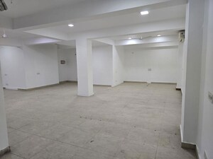Room in  Warehouse at Chittaranjan Park – for Rent
