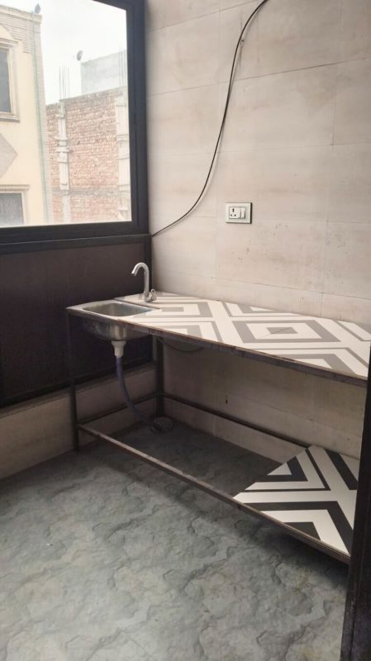 Kitchen, uttam nagar 1 RK 350 Sq.Ft. Builder Floor In Uttam Nagar Delhi 10534121