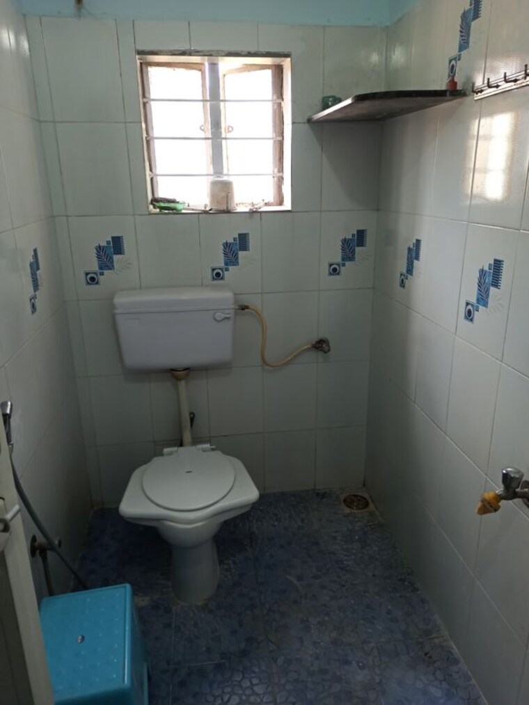 Bathroom, tejaswini-society 1 RK 400 Sq.Ft. Apartment In Aundh Pune 10534125