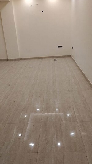  Warehouse For Rent in Anand Niketan