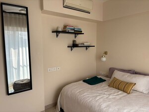 Bedroom in 2 BHK Apartment at Khar West – for Rent
