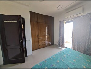 Room in 3 BHK Apartment at BPTP Freedom Park Life, Sector 57 – for Rent