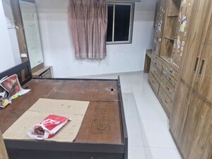 Bedroom in 2 BHK Apartment at Pink Rose CHS, Mahim – for Rent