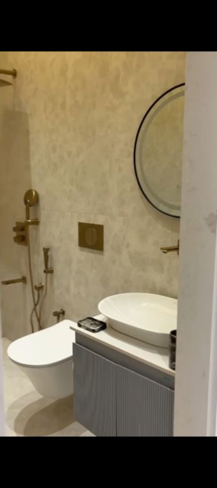 Bathroom, sugee-sea-krest 5 Bedroom 4870 Sq.Ft. Villa In Worli Mumbai 10534066