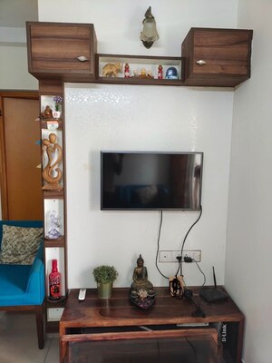 Furnished Amenities in 2.5 BHK Apartment at Mantri Celestia, Gachibowli – for Rent