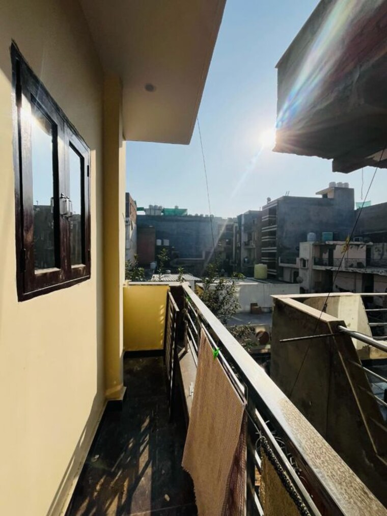 Balcony, uttam nagar 1 RK 400 Sq.Ft. Builder Floor In Uttam Nagar Delhi 10534203