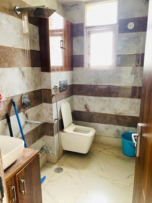 Furnished Amenities in 3 BHK Apartment at Unitech Horizon, Pi Greater Noida – for Rent