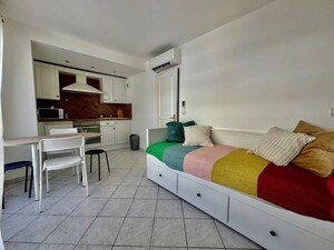 Team Area in Studio Apartment at Mant – for Sale