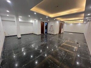 Parking in 3 BHK Builder Floor at Chittaranjan Park – for Sale