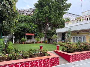 5 BHK Penthouse – Garden View at Vip Road - for Sale