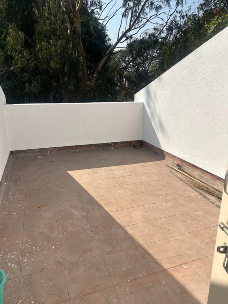 Balcony, mahesh-society 2 Bedroom 850 Sq.Ft. Apartment In Bibwewadi Pune 10534260