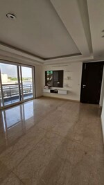 4 BHK + Servant Room,Basement 400 Sq.Yd. Builder Floor in DLF Independent Floors