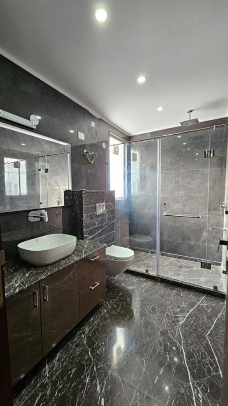 Kitchen, dlf-independent-floors 4 Bedroom 400 Sq.Yd. Builder Floor In Dlf City Phase 3 Gurgaon 10534192