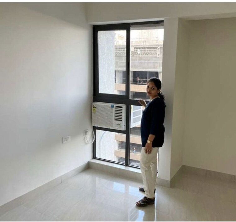 Room, lodha-quality-home-tower-2 1 Bedroom 23000 Sq.Ft. Apartment In Majiwada Thane 10534264