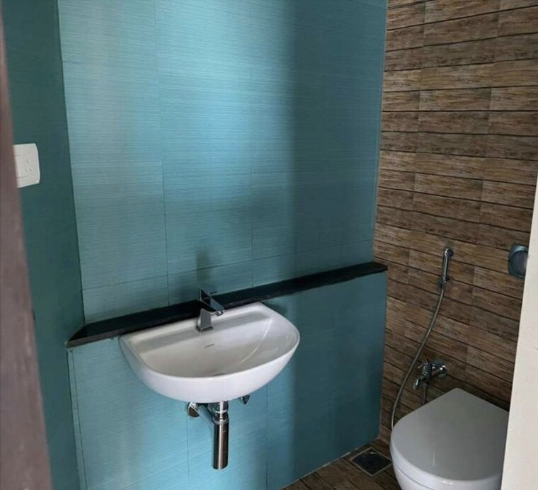 Bathroom, lodha-quality-home-tower-2 1 Bedroom 23000 Sq.Ft. Apartment In Majiwada Thane 10534264