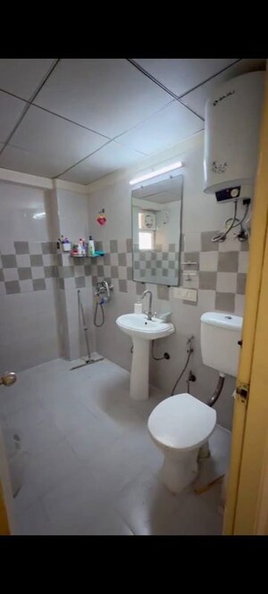 Team Area in 2 BHK Apartment at Gaur City 7th Avenue, Sector 4 Greater Noida – for Rent