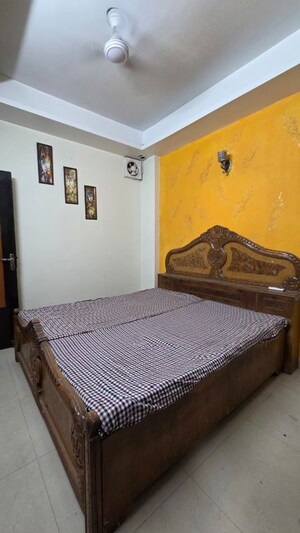 2 BHK Apartment For Rent in Niti Khand