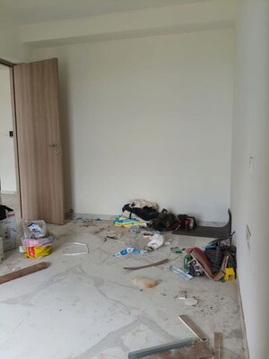 Room in 2 BHK Apartment at Prescon Midtown Bay, Mahim West – for Rent