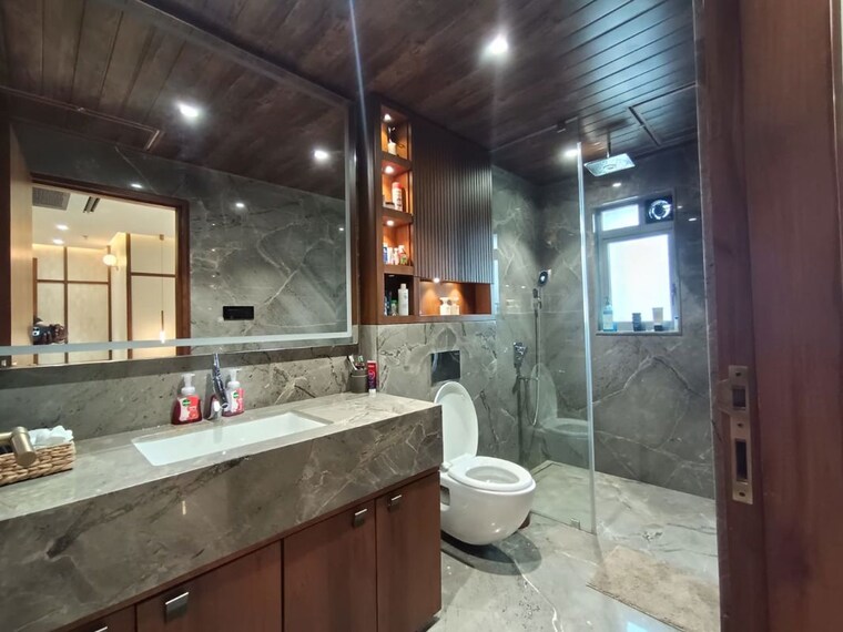 Bathroom, oberoi-maxima 2 Bedroom 1313 Sq.Ft. Apartment In Andheri East Mumbai 10399210