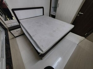 Room in 3 BHK Apartment at Bhagwati Greens, Kharghar – for Rent