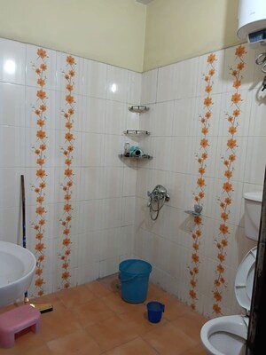 Bathroom in 2 BHK Builder Floor at Shakti Khand – for Rent
