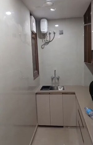 Furnished Amenities in 2 BHK Builder Floor at Malviya Nagar – for Rent