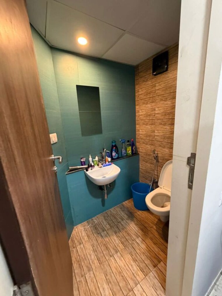 Bathroom, lodha-crown-quality-homes 2 Bedroom 480 Sq.Ft. Apartment In Majiwada Thane 10534395
