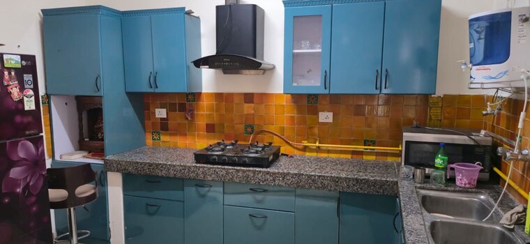 Kitchen, aditya-palm-court 4 Bedroom 2600 Sq.Ft. Penthouse In Vip Road Zirakpur 10534404