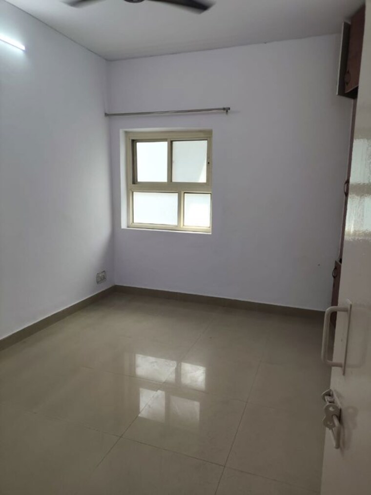 Room, sector 12 dwarka 2 Bedroom 950 Sq.Ft. Apartment In Sector 12 Dwarka Delhi 10534411