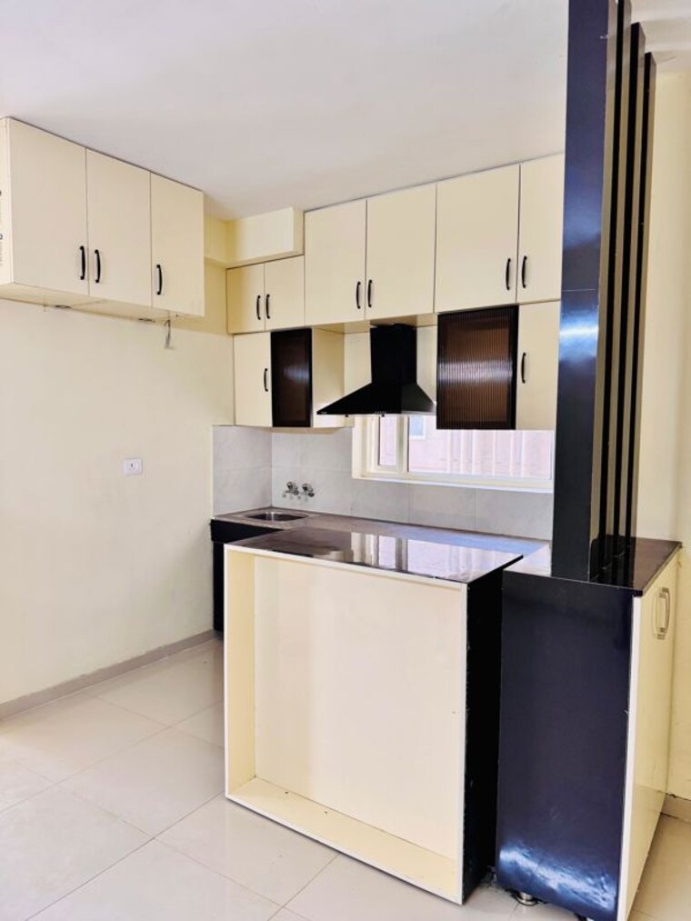 Kitchen, pyramid-midtown 2 Bedroom 1000 Sq.Ft. Apartment In Sector 59 Gurgaon 10534442