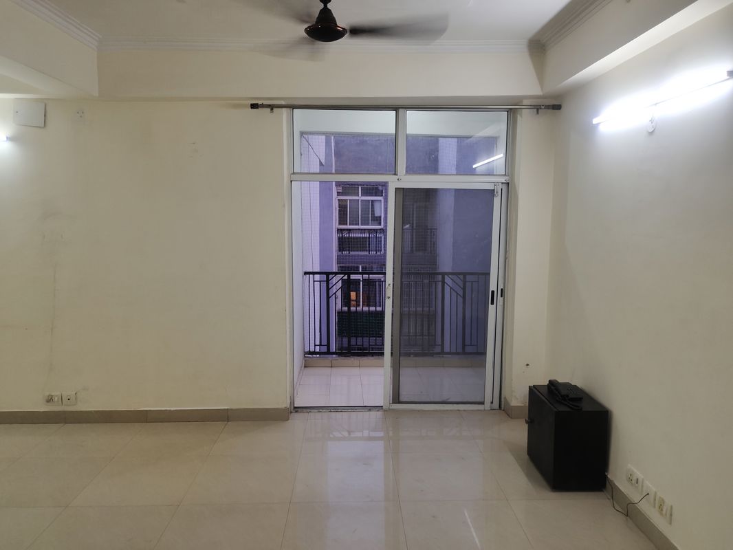 3.5 BHK + Servant Room 1650 Sq.Ft. Apartment in Skytech Matrott