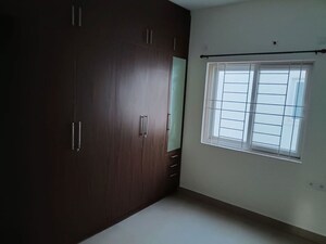 Room in 2 BHK Apartment at Veracious Rose Dale, Whitefield – for Rent