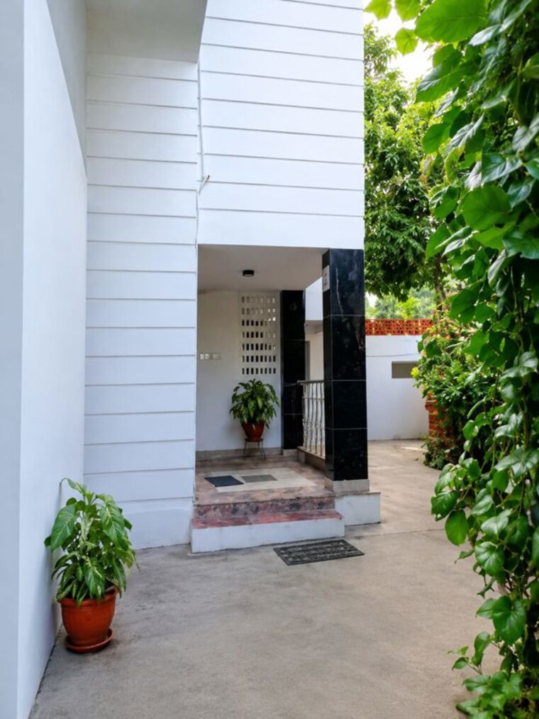 Exterior View, geeta-apartments-mahanagar 6+ Bedroom 9000 Sq.Ft. Villa In Mahanagar Lucknow 10534439