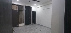 Room in 6+ BHK Independent House at Sector 122 – for Rent