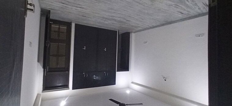 undefined, sector 122 6+ Bedroom 162 Sq.Mt. Independent House In Sector 122 Noida 10534463