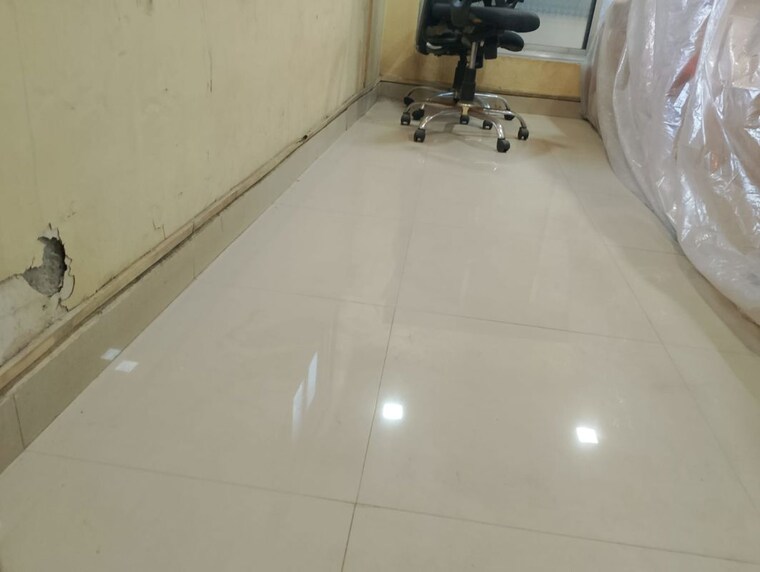 Room, maruti-apartments-jogeshwari Commercial Shop 180 Sq.Ft. In Jogeshwari East Mumbai 10534475