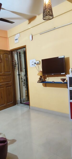 Room in 2 BHK Apartment at Haltu – for Rent